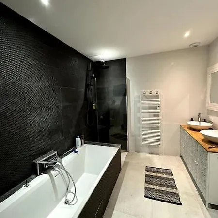 Feriehus Familiale Avec Piscine Chauffee *